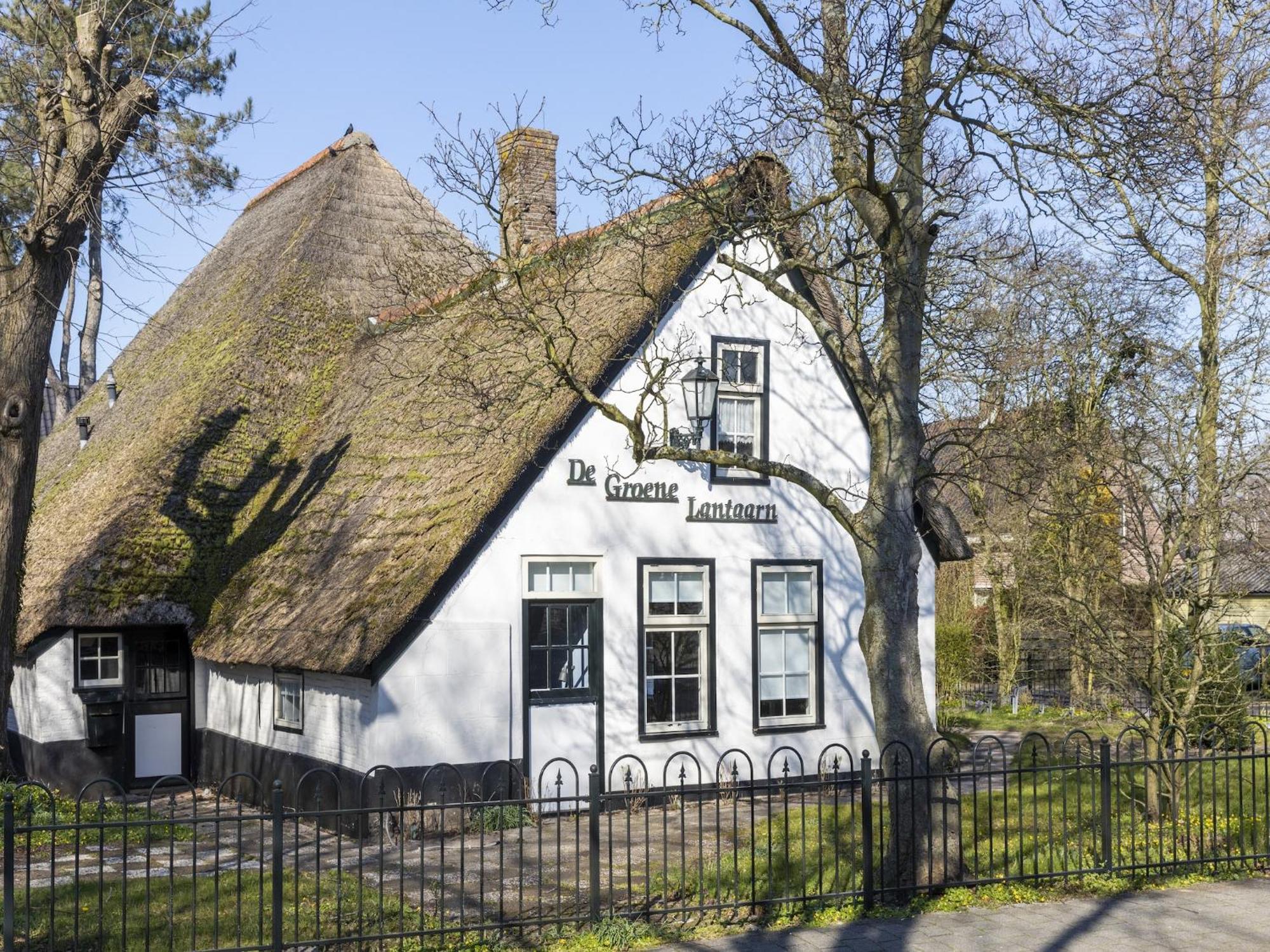 Luxuriously Restored Farmhouse With Trendy Interior Close To Sea And Forest خروت المظهر الخارجي الصورة